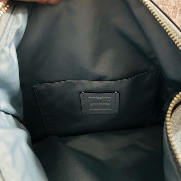 Coach Ashley Duffle - Picture 8 of 8